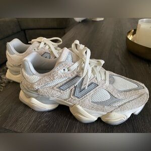 New balance shoes